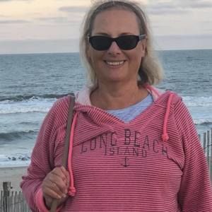 Meet your Posher, Linda